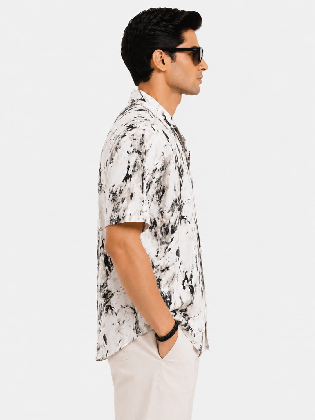 White & Blue Resort Shirt - Image 3