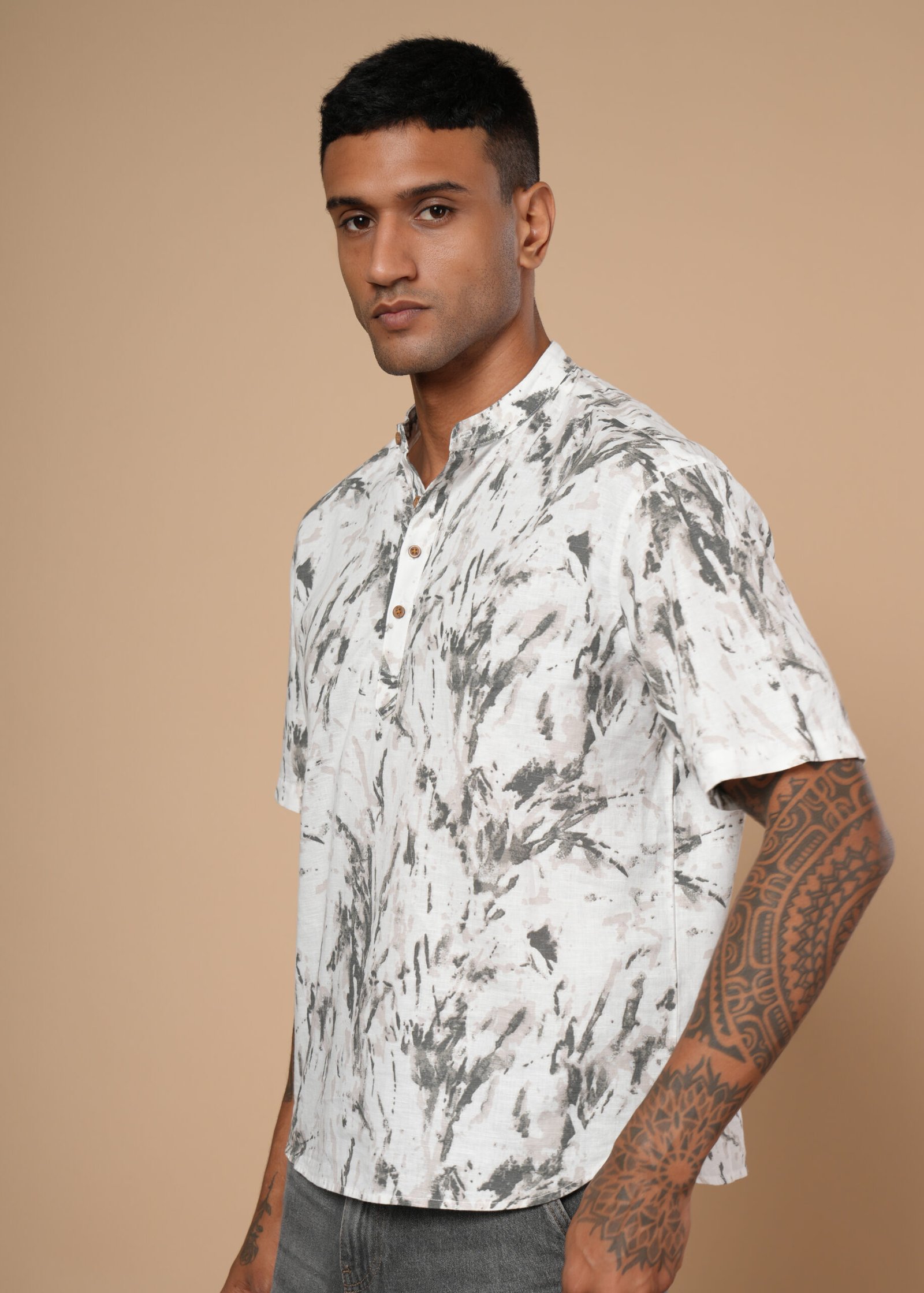 White & Grey Resort Shirt - Image 5
